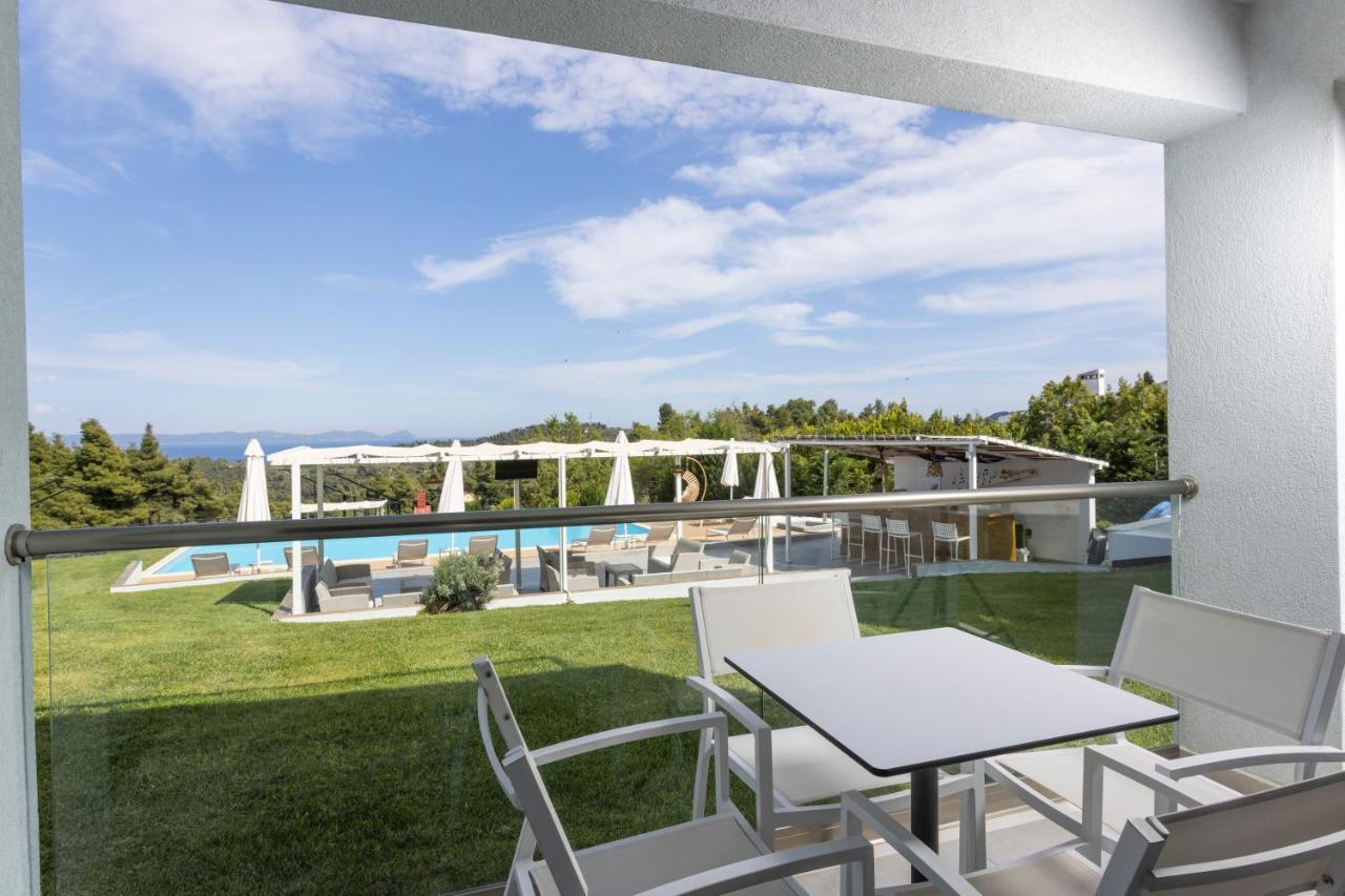 Blue Avenue Aparthotel Palioúrion Exterior foto