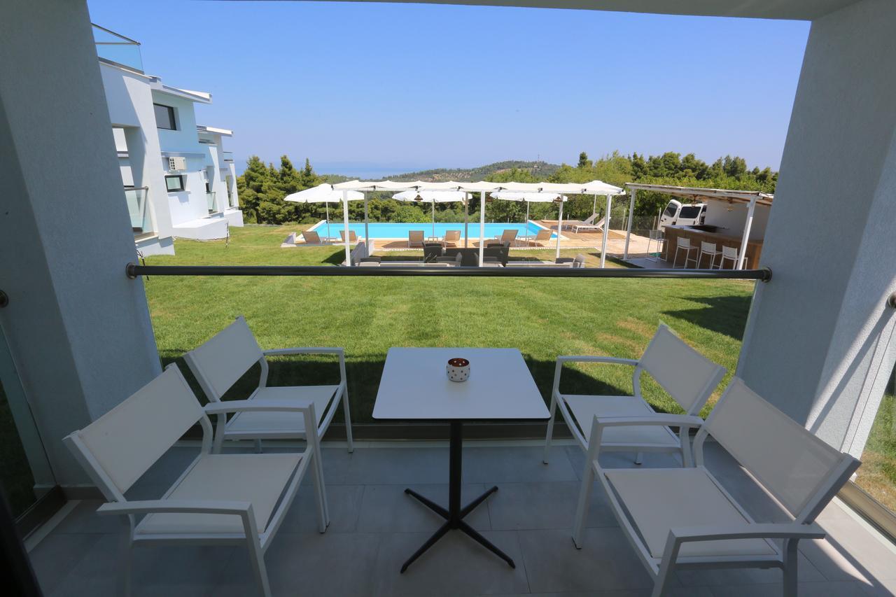 Blue Avenue Aparthotel Palioúrion Exterior foto
